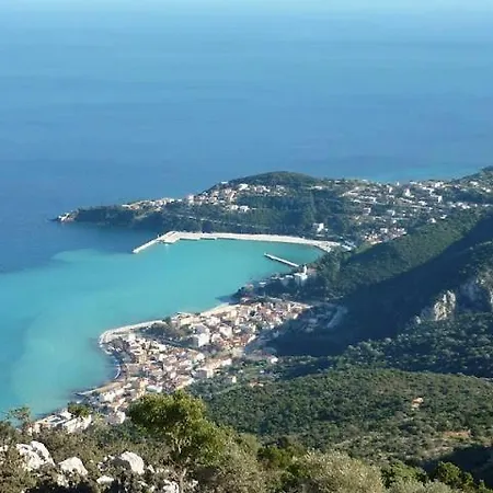 Louisa Aparthotel Poros (Kefalonia)