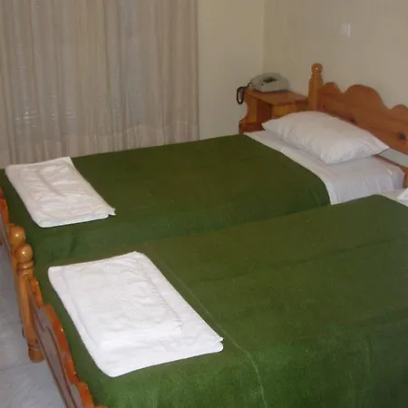 Louisa Aparthotel
