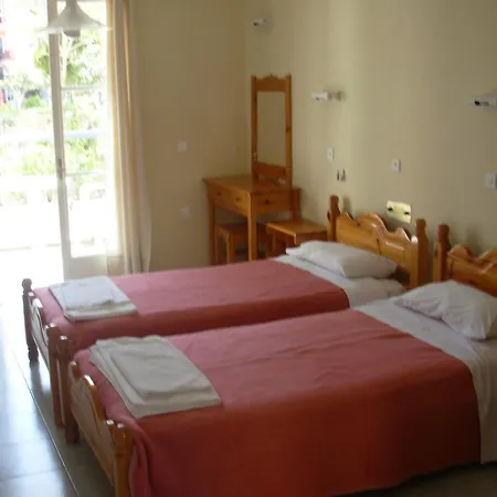 Louisa Apart Otel Poros (Kefalonia)