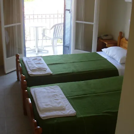 Louisa Aparthotel