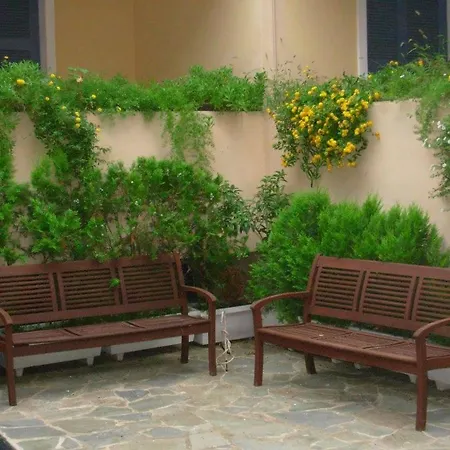 Louisa Apart-hotel 2*