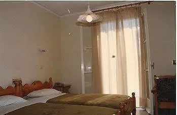 Louisa Aparthotel
