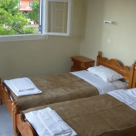 Louisa Aparthotel